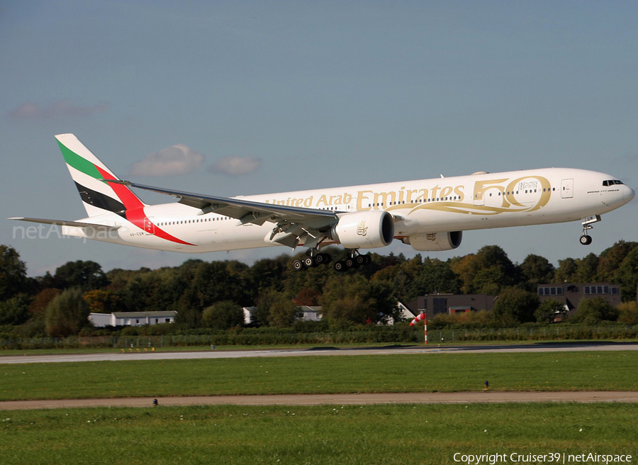 Emirates Boeing 777-31H(ER) (A6-EQM) | Photo 489856