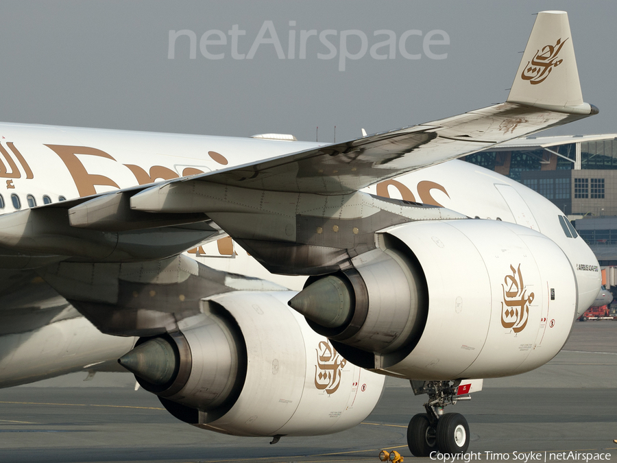 Emirates Airbus A340-541 (A6-ERB) | Photo 21700