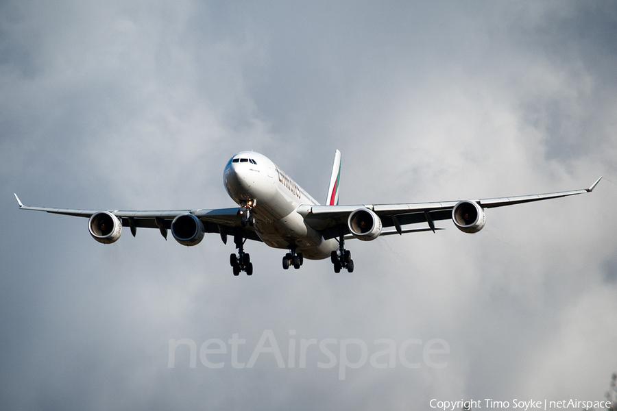 Emirates Airbus A340-541 (A6-ERC) | Photo 30151