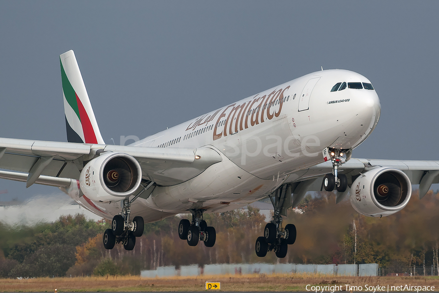 Emirates Airbus A340-541 (A6-ERF) | Photo 119893