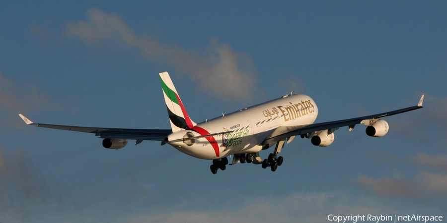 Emirates Airbus A340-313X (A6-ERR) | Photo 557088