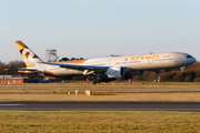 Etihad Airways Boeing 777-3FX(ER) (A6-ETB) at  Manchester - International (Ringway), United Kingdom