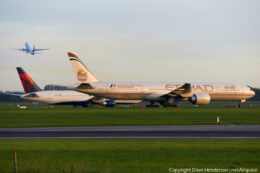 Etihad Airways Boeing 777-3FX(ER) (A6-ETE) | Photo 32854