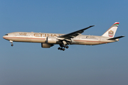 Etihad Airways Boeing 777-3FX(ER) (A6-ETJ) at  Rome - Fiumicino (Leonardo DaVinci), Italy