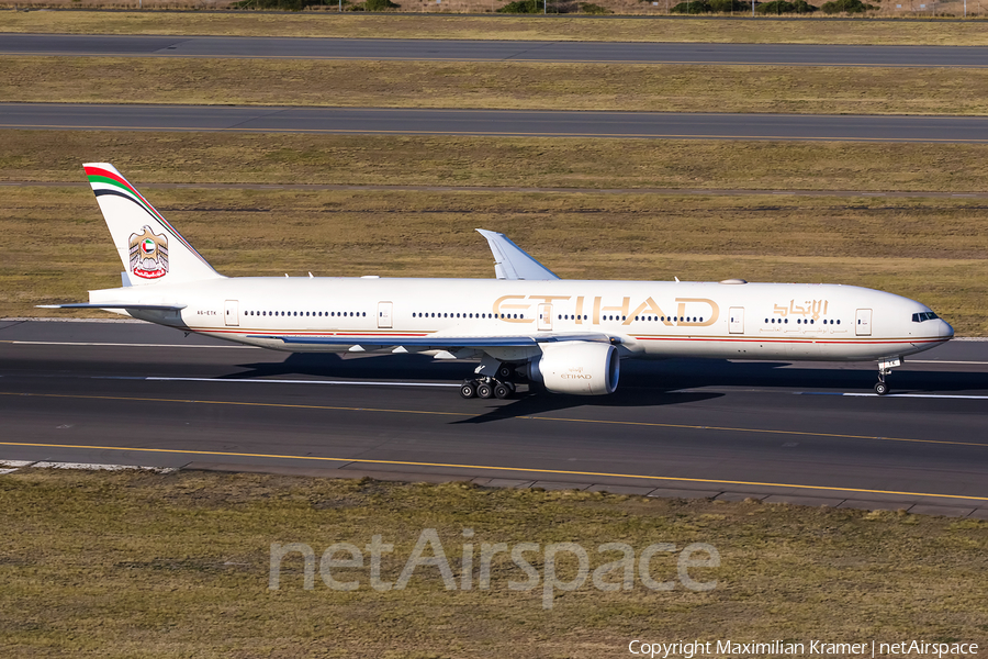 Etihad Airways Boeing 777-3FX(ER) (A6-ETK) | Photo 390251
