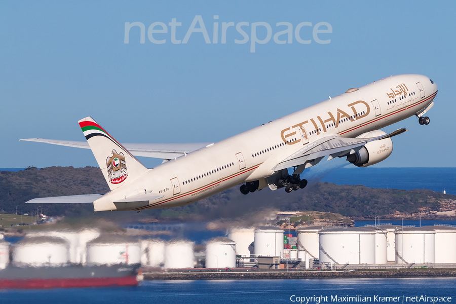Etihad Airways Boeing 777-3FX(ER) (A6-ETK) | Photo 390255