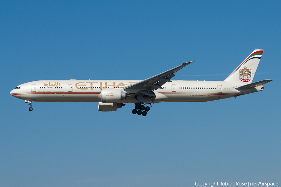 Etihad Airways Boeing 777-3FX(ER) (A6-ETM) | Photo 300171