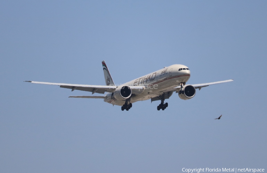 Etihad Airways Boeing 777-3FX(ER) (A6-ETM) | Photo 516255