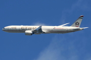 Etihad Airways Boeing 777-3FX(ER) (A6-ETM) at  London - Heathrow, United Kingdom