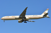 Etihad Airways Boeing 777-3FX(ER) (A6-ETN) at  Dallas/Ft. Worth - International, United States