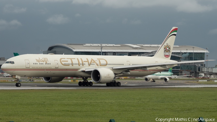 Etihad Airways Boeing 777-3FX(ER) (A6-ETN) | Photo 382288