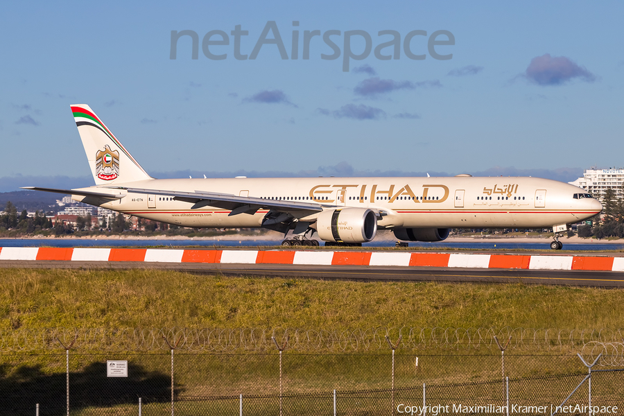 Etihad Airways Boeing 777-3FX(ER) (A6-ETN) | Photo 390741