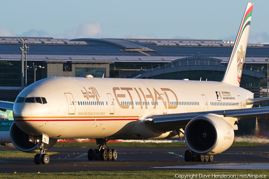 Etihad Airways Boeing 777-3FX(ER) (A6-ETQ) | Photo 92241