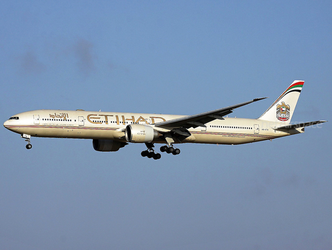 Etihad Airways Boeing 777-3FX(ER) (A6-ETQ) at  Rome - Fiumicino (Leonardo DaVinci), Italy