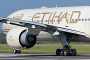 Etihad Airways Boeing 777-3FX(ER) (A6-ETQ) at  Manchester - International (Ringway), United Kingdom