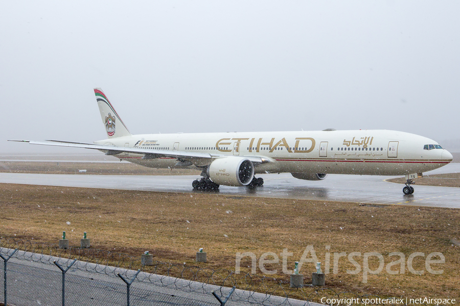 Etihad Airways Boeing 777-3FX(ER) (A6-ETQ) | Photo 228299