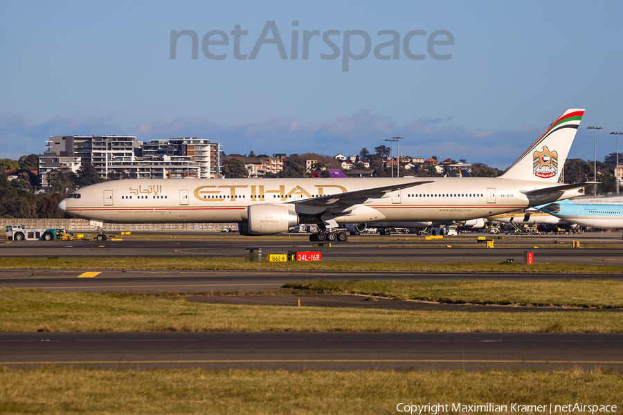 Etihad Airways Boeing 777-3FX(ER) (A6-ETR) | Photo 391476