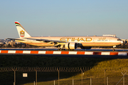 Etihad Airways Boeing 777-3FX(ER) (A6-ETR) at  Sydney - Kingsford Smith International, Australia