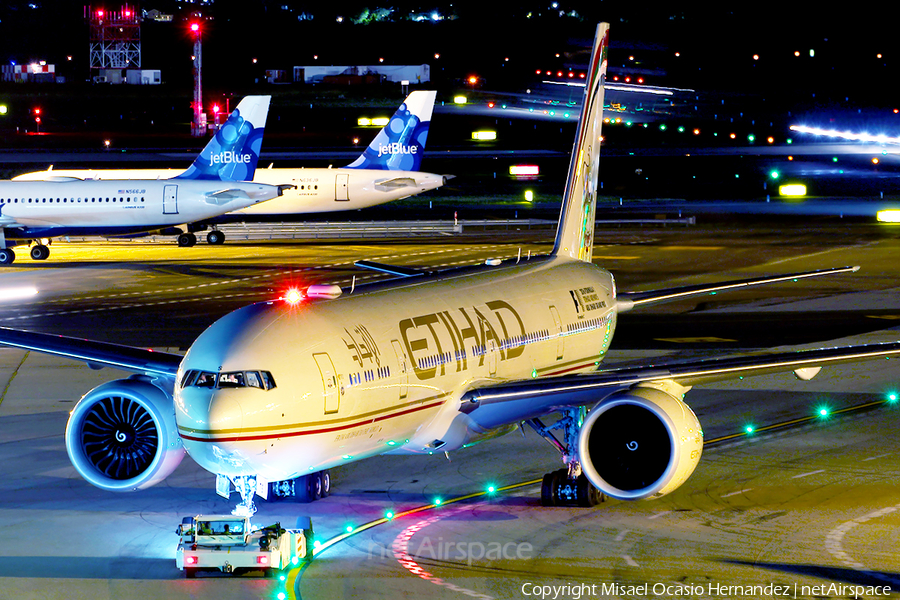 Etihad Airways Boeing 777-3FX(ER) (A6-ETS) | Photo 224692