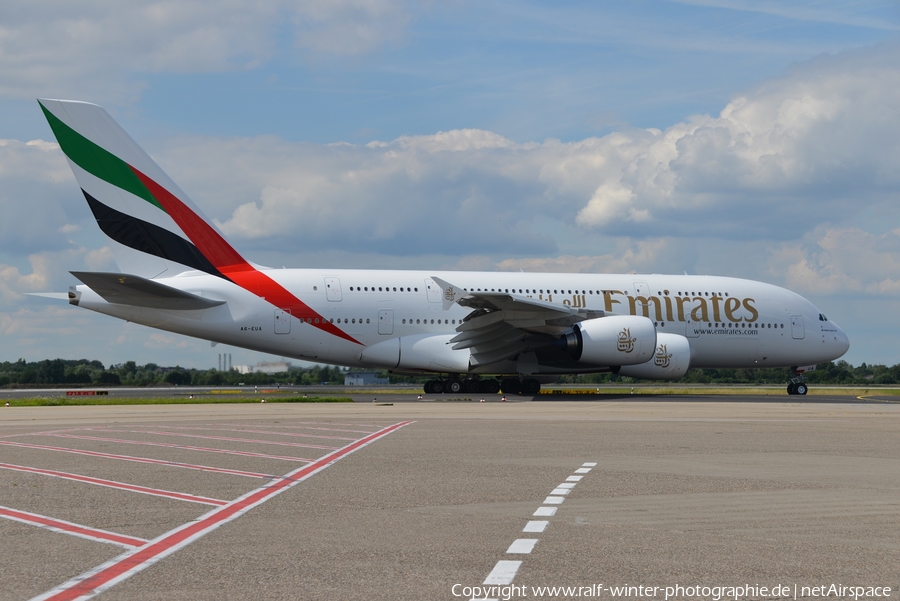 Emirates Airbus A380-861 (A6-EUA) | Photo 393639