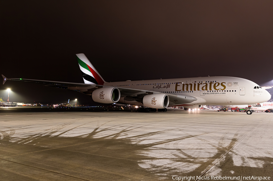Emirates Airbus A380-861 (A6-EUE) | Photo 360233
