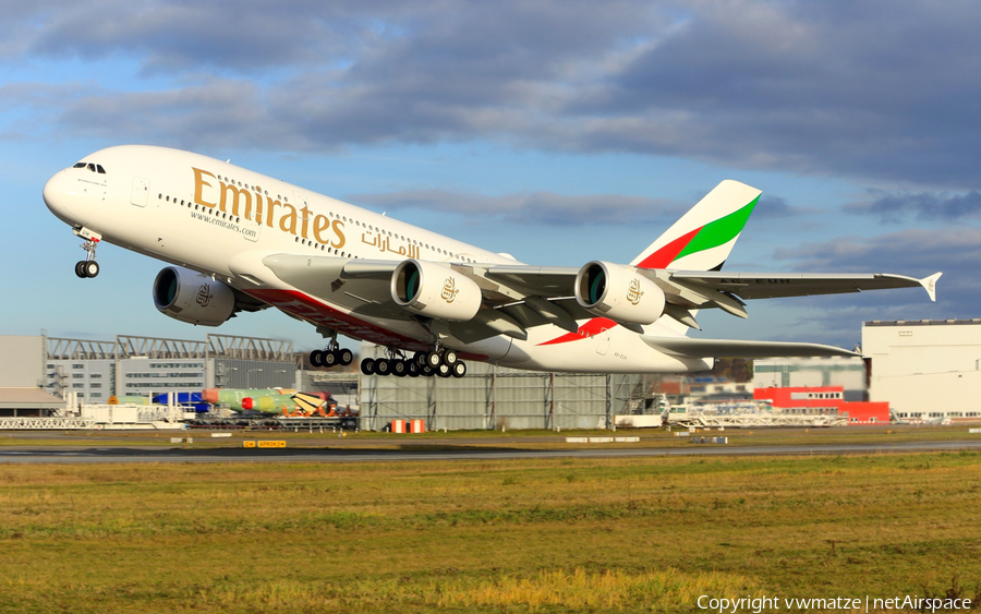 Emirates Airbus A380-861 (A6-EUH) | Photo 131328