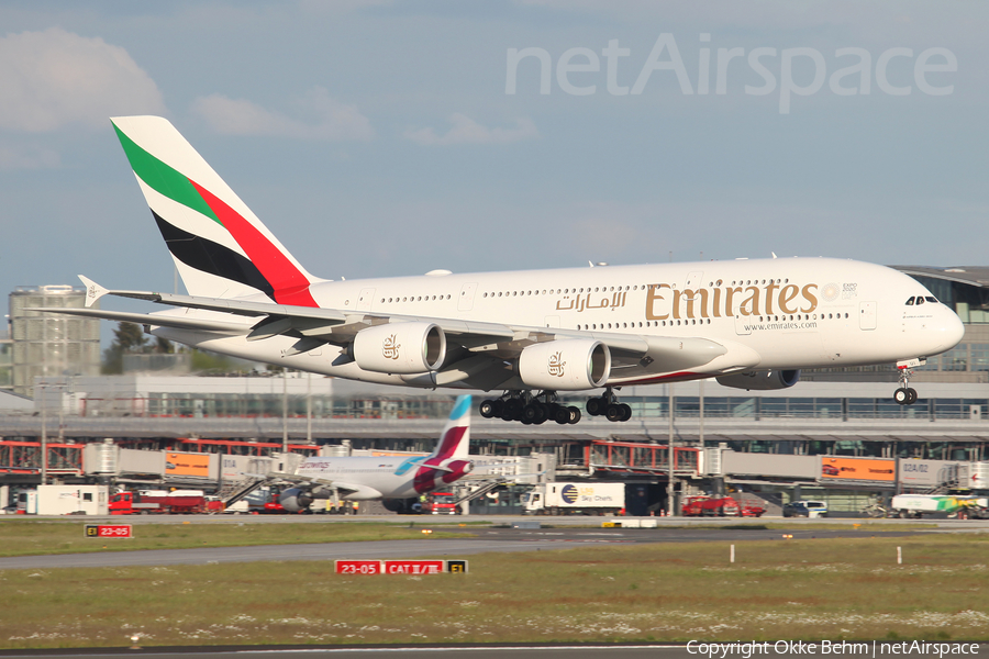 Emirates Airbus A380-861 (A6-EUI) | Photo 324105