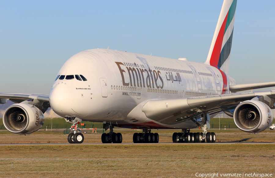 Emirates Airbus A380-842 (A6-EUM) | Photo 133400