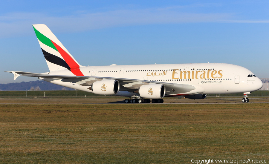 Emirates Airbus A380-842 (A6-EUM) | Photo 133403