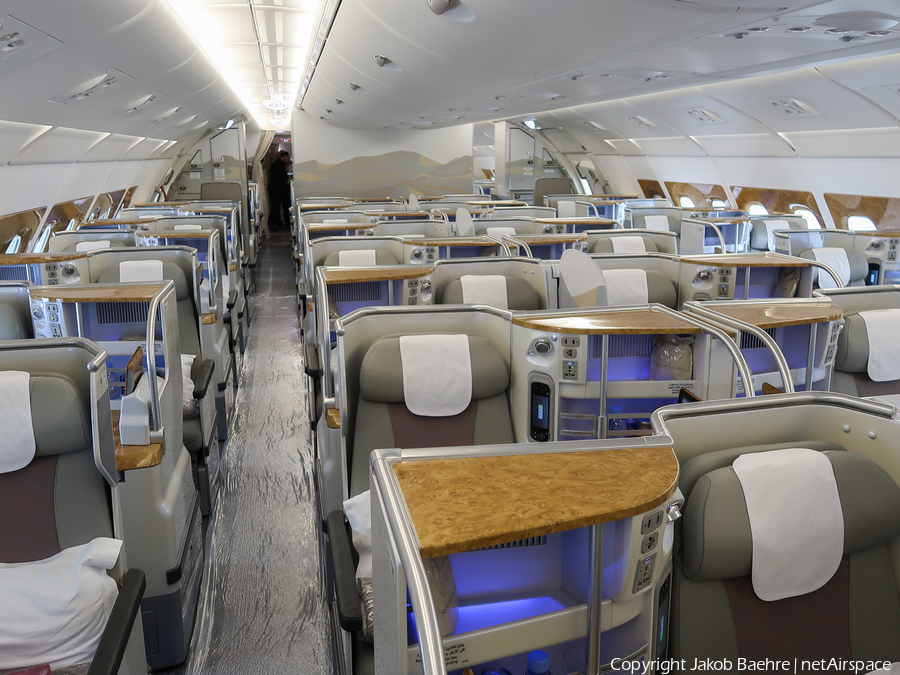 Emirates Airbus A380-842 (A6-EUV) | Photo 241556