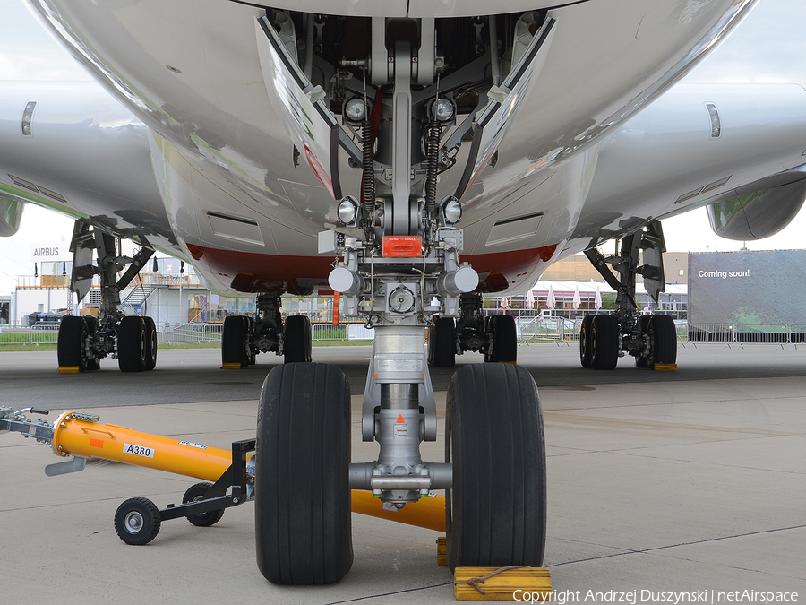 Emirates Airbus A380-842 (A6-EUV) | Photo 304330