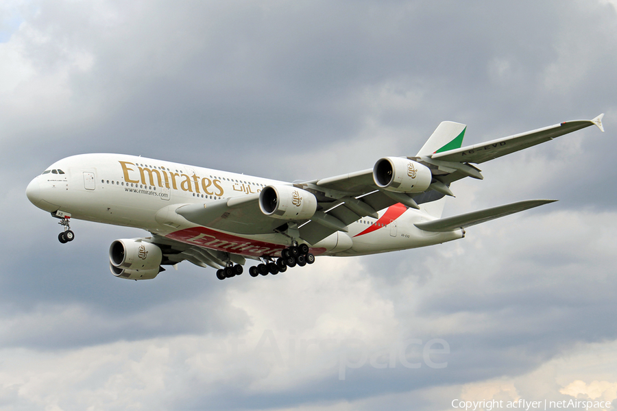 Emirates Airbus A380-842 (A6-EVD) | Photo 639068