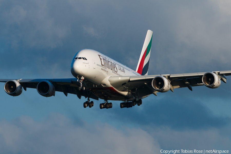 Emirates Airbus A380-842 (A6-EVE) | Photo 324339