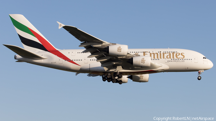 Emirates Airbus A380-842 (A6-EVP) | Photo 602820