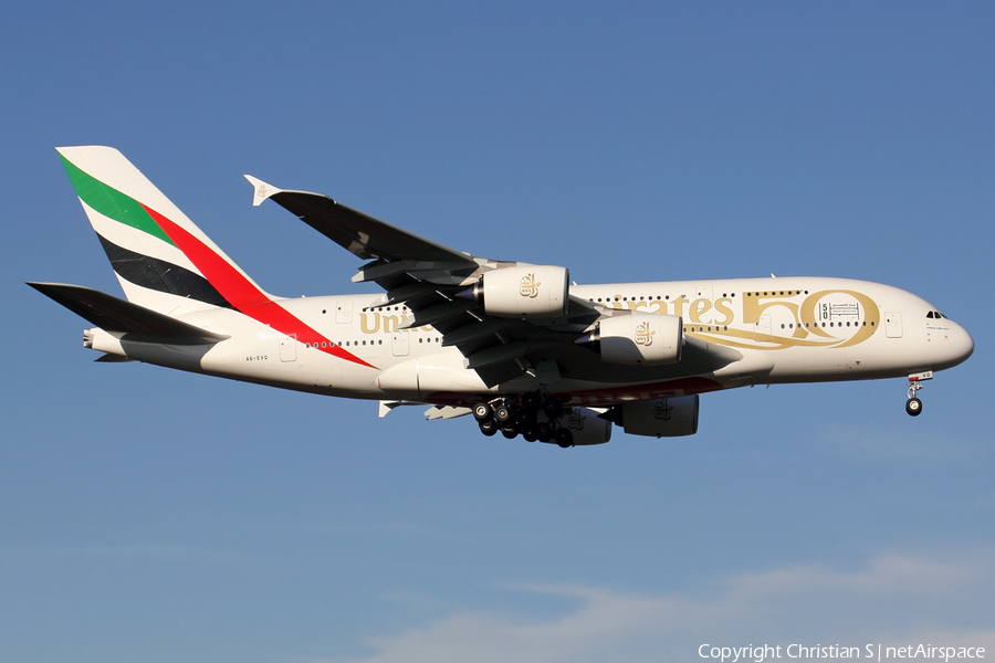 Emirates Airbus A380-842 (A6-EVQ) | Photo 482204