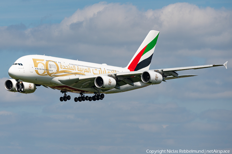 Emirates Airbus A380-842 (A6-EVQ) | Photo 506767
