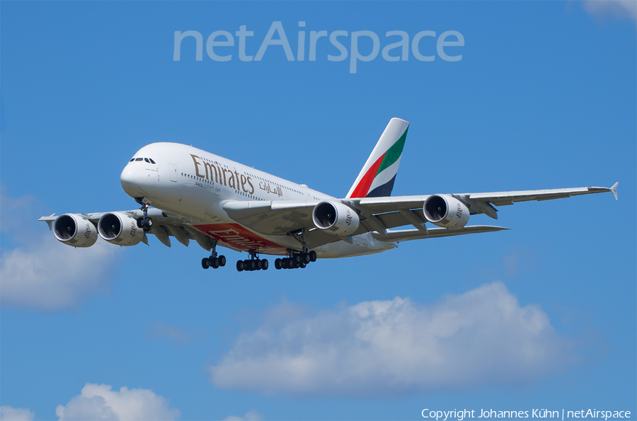 Emirates Airbus A380-842 (A6-EVS) | Photo 524850