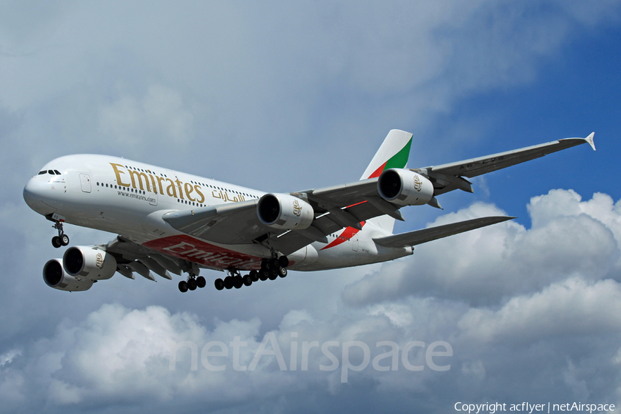 Emirates Airbus A380-842 (A6-EVS) | Photo 581410