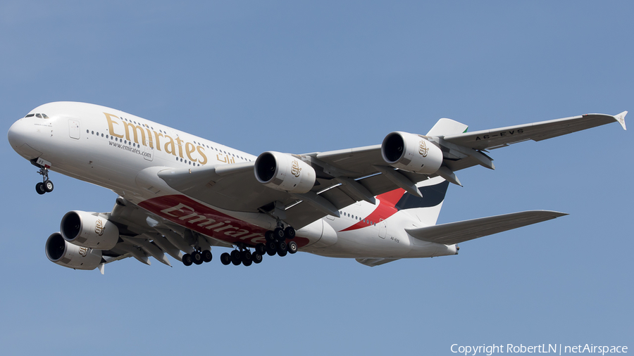 Emirates Airbus A380-842 (A6-EVS) | Photo 595599