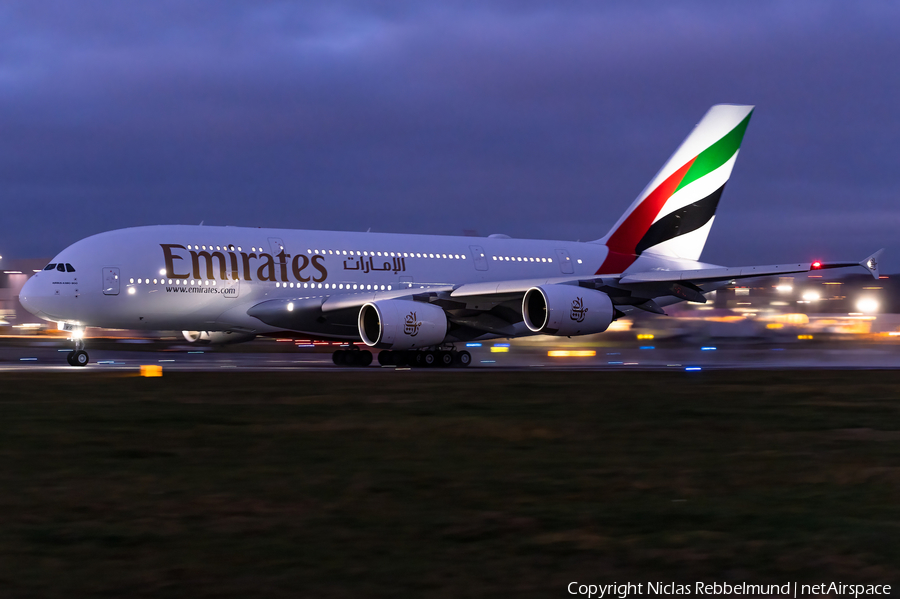 Emirates Airbus A380-842 (A6-EVS) | Photo 484229