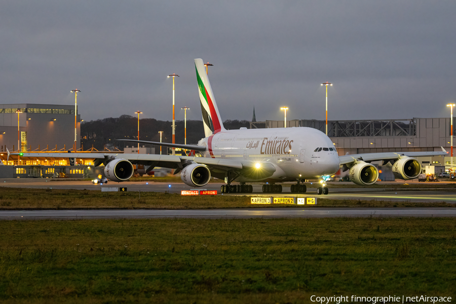 Emirates Airbus A380-842 (A6-EVS) | Photo 484266