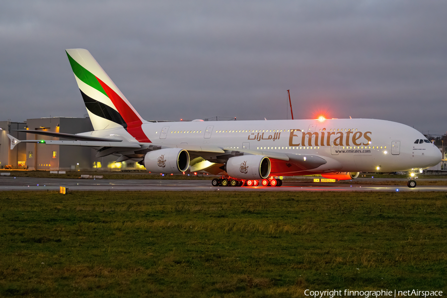 Emirates Airbus A380-842 (A6-EVS) | Photo 484267
