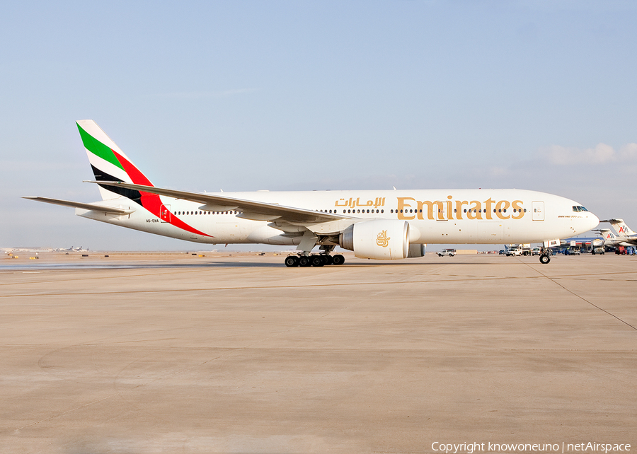 Emirates Boeing 777-21H(LR) (A6-EWA) | Photo 2598