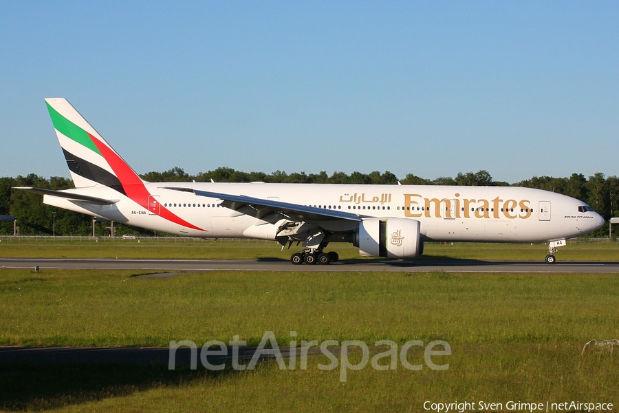 Emirates Boeing 777-21H(LR) (A6-EWA) | Photo 17088