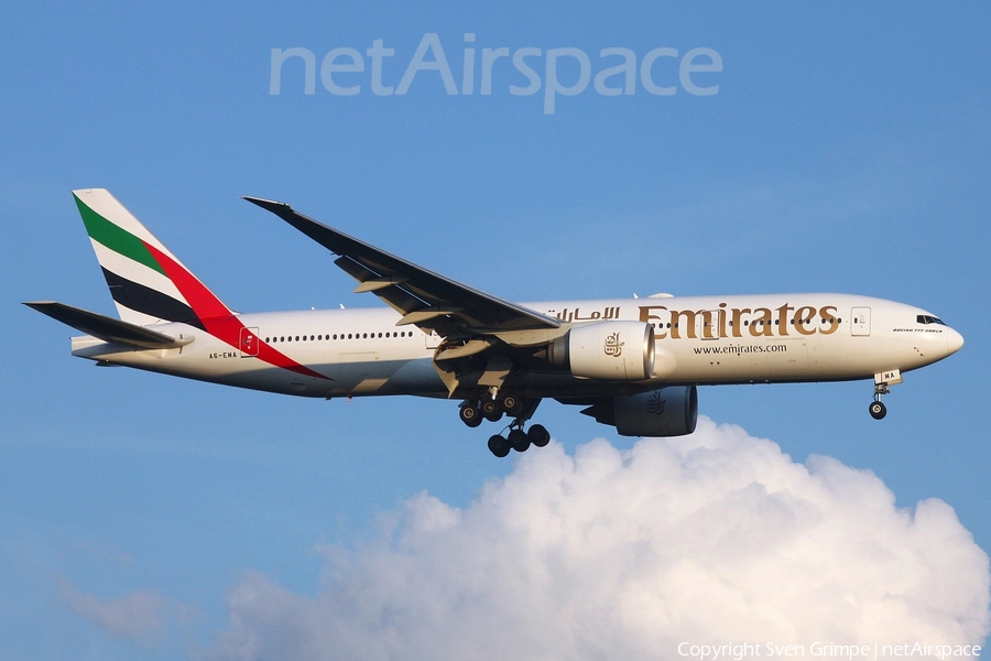 Emirates Boeing 777-21H(LR) (A6-EWA) | Photo 180217