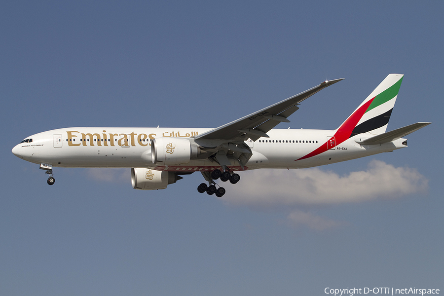 Emirates Boeing 777-21H(LR) (A6-EWA) | Photo 338386