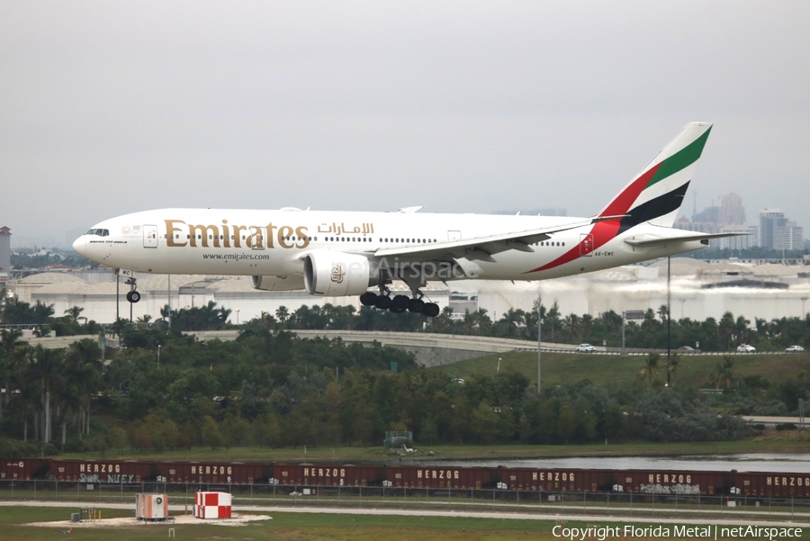 Emirates Boeing 777-21H(LR) (A6-EWC) | Photo 435062