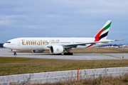 Emirates Boeing 777-21H(LR) (A6-EWC) at  Geneva - International, Switzerland