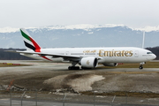 Emirates Boeing 777-21H(LR) (A6-EWC) at  Geneva - International, Switzerland