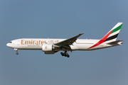 Emirates Boeing 777-21H(LR) (A6-EWD) at  Dallas/Ft. Worth - International, United States